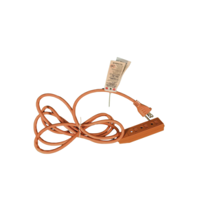 Extensión eléctrica color naranja con regleta